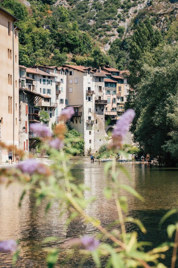 pont en royans en isere est un village de caractere riche de patrimoine, territoire vivant pour le tourisme